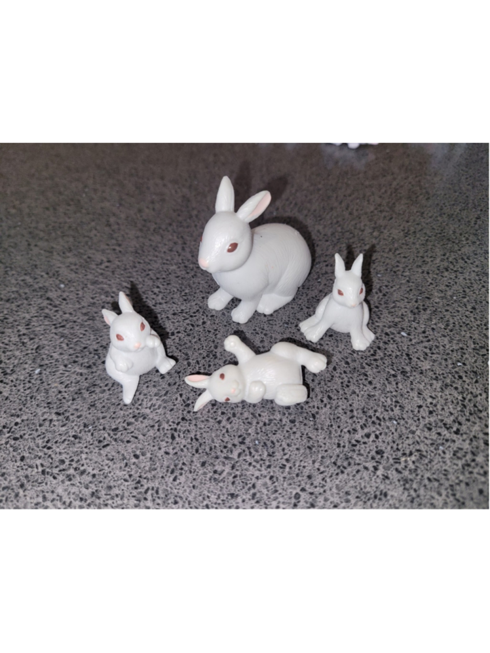 1994 Bunny In My Pocket Rabbit Family Mom & 3 Babies MEG Mattel Vintage